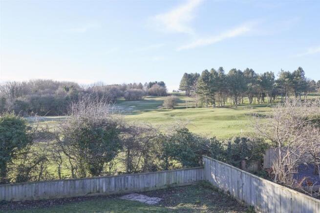 Residential-46-the-fairway-saltburn_220.jpg