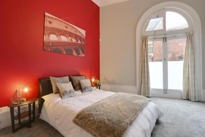 2 bed Apartment for sale Image 8