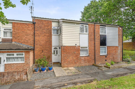 Pitcairn Close, Basingstoke, Hampshire