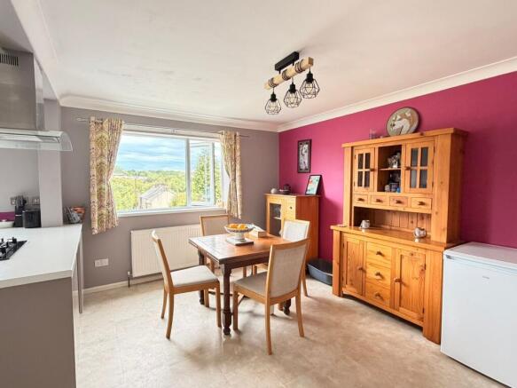 3 bed Detached for sale Image 10