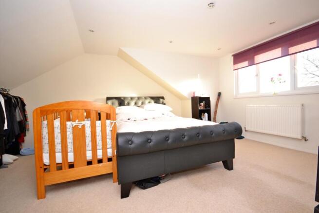 Master Bedroom (2nd 
