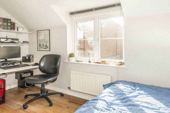 Photo 10