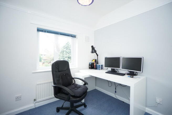 3 bed Terraced to rent Image 9