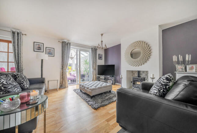 1360004-6-68d67e1...