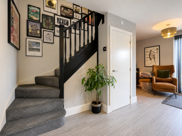 3 bed Semi-Detached for sale Image 2