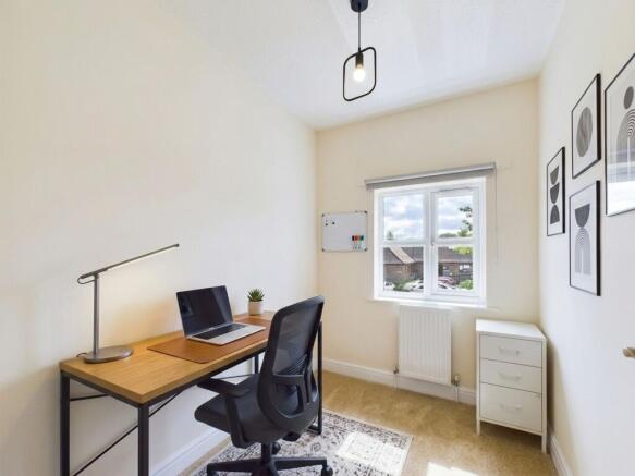 3 bed Terraced for sale Image 9