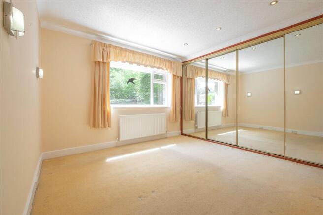 3 bed Detached for sale Image 9