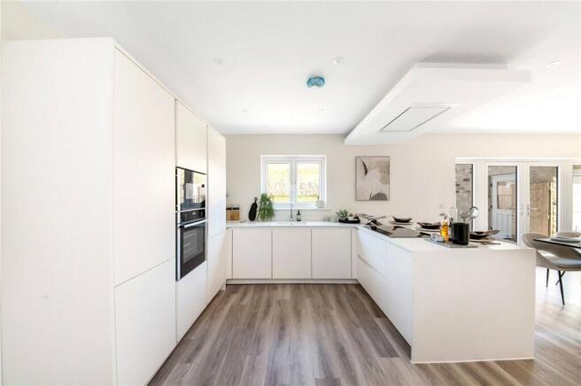 4 bed Detached for sale Image 4