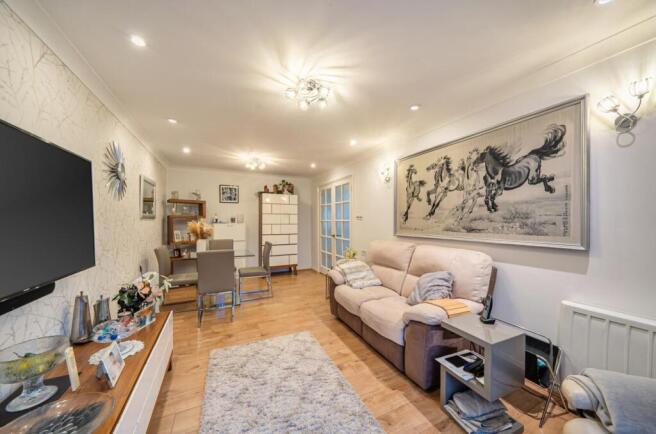 Davidson Frost-Wellings, DFW, Herne Court,  Living