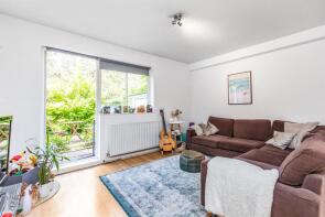 8, 31 Ashcombe Court, Carlton Drive, London SW15 2BW
