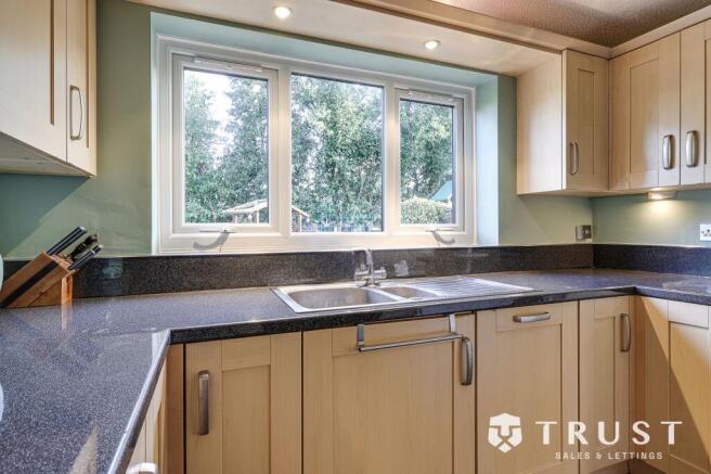 3 bed Detached for sale Image 6