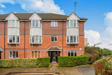 Bunning Way,
Islington, N7