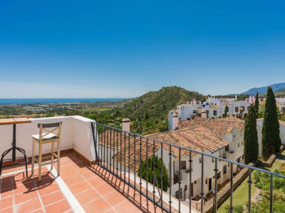 TERRACE AND VIEWS
