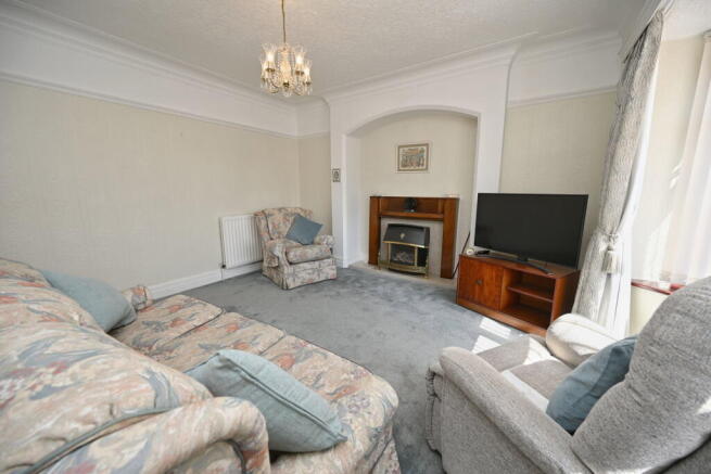 3 bed Semi-Detached for sale Image 4