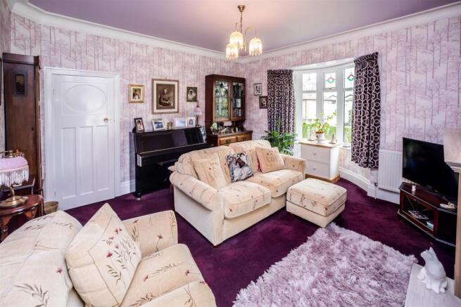 3 bed Detached Bungalow for sale Image 9