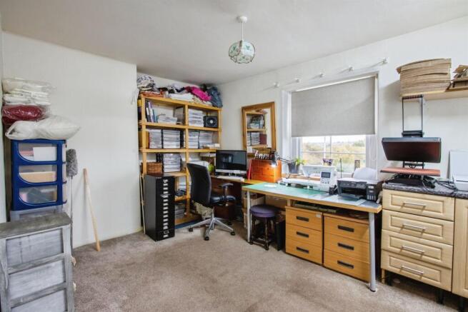 2 bed Terraced for sale Image 7
