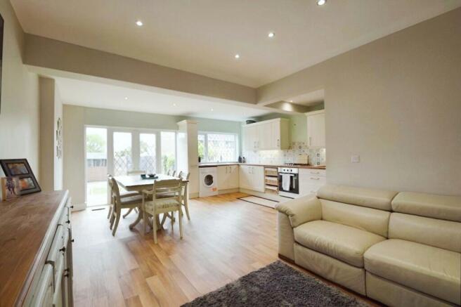 Open Plan Living Dining Kitchen