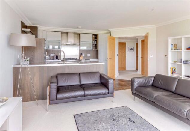 Sitting Room-Kitchen