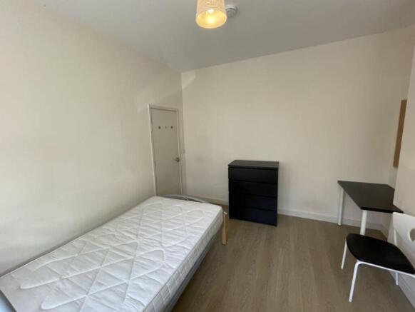 Room1_b