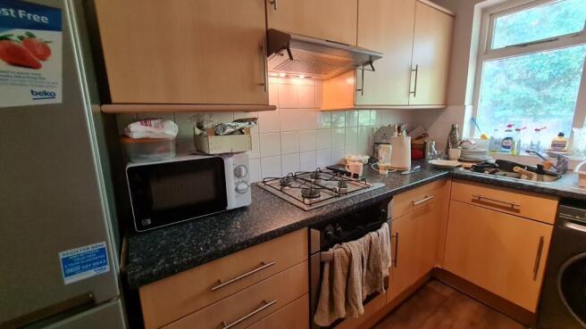 2 bed Bungalow to rent Image 2