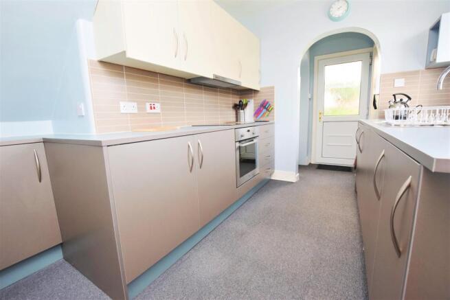 Kitchen 1.JPG