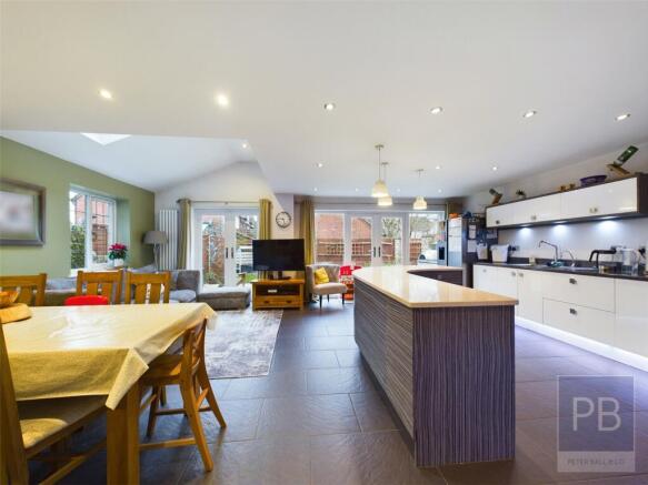 Kitchen Family Room