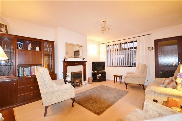 LOUNGE: