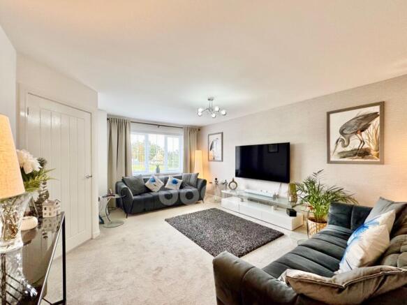 Colville Crescent, Glengarnock lounge