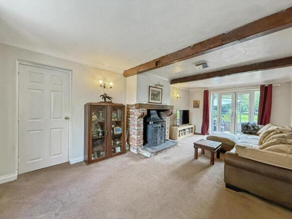 6 bed Detached for sale Image 7