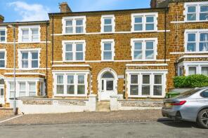 Flat 1, Dolphin House, Cliff Terrace, Hunstanton PE36 6DY