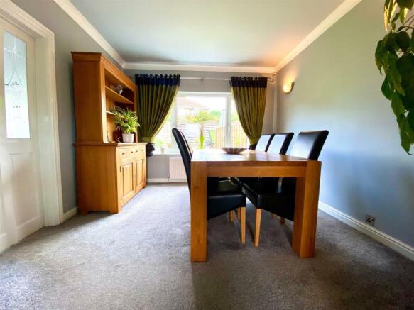dining room.jpg