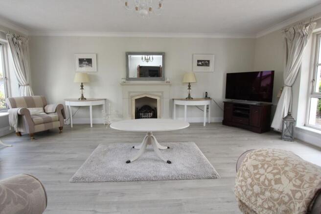 4-bed detached on Lower Farm Court, Rhoose, CF62, £612,500