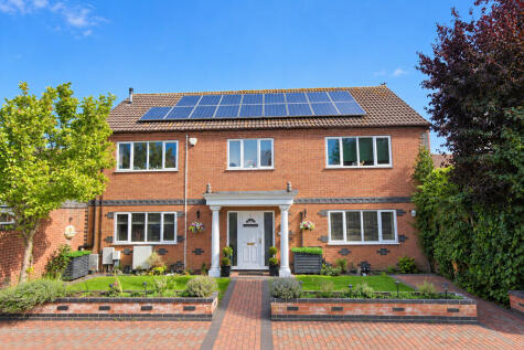 Barrons Close, Cherry Willingham