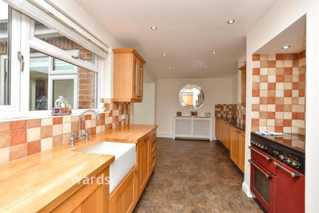 Homewood Avenue, Sittingbourne, Kent photo 3