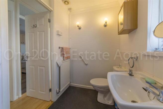 48 Pentre Close-5.jpg