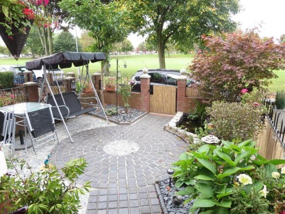 Photo 10
