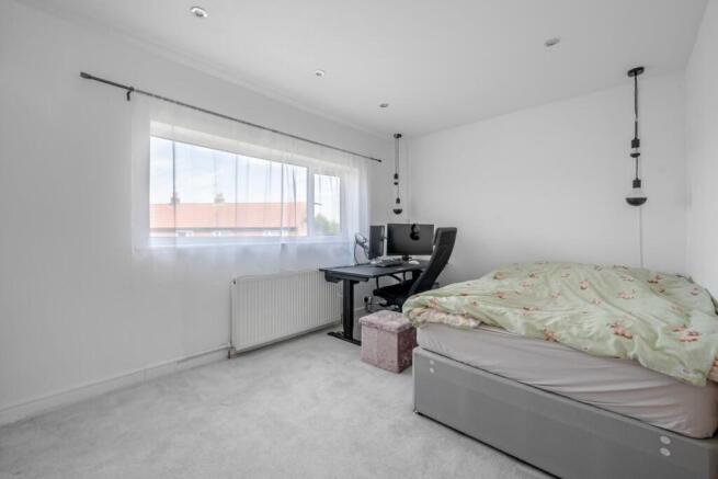 3 bed House for sale Image 9