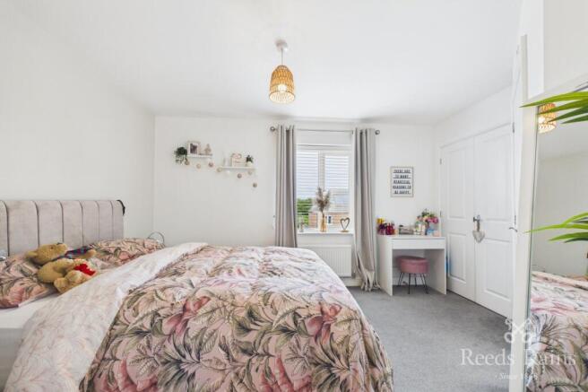 3 bed Semi-Detached for sale Image 8