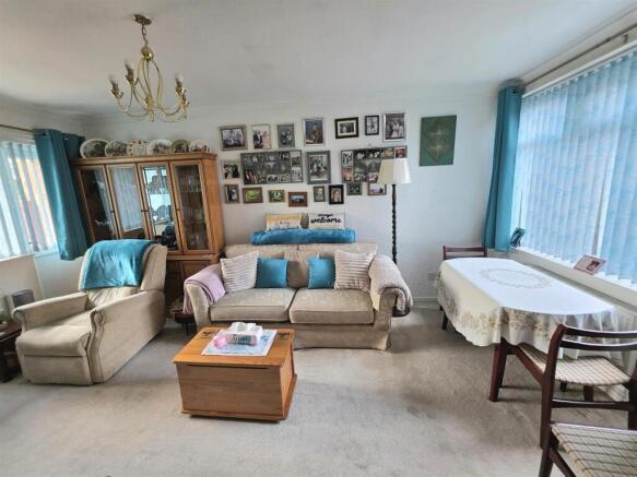 Living/Dining Room