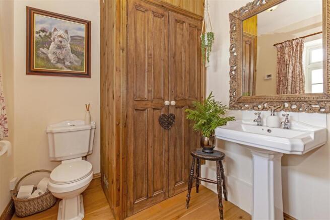 Cloakroom-1.jpg