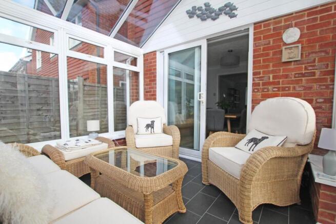 Letheren Place, Eastbourne, BN21 1HL photo 4