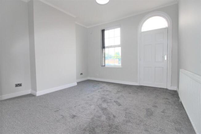 3 bed Terraced to rent Image 4