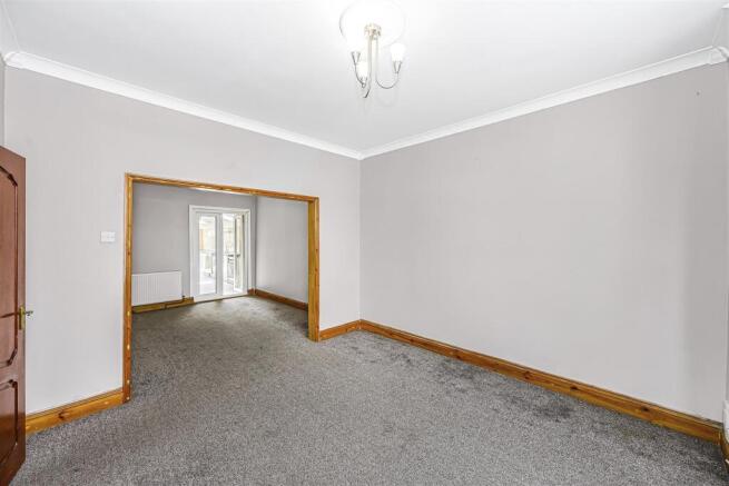 26 chesterfield Road-11.jpg