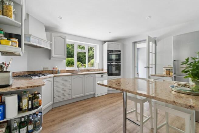 Rushington Avenue, Maidenhead photo 4