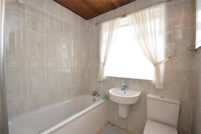 3 bed Bungalow for sale Image 10