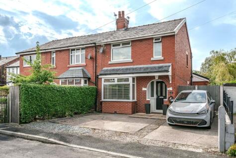 Holt Avenue, Coppull, PR7