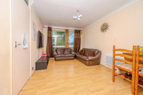 Burns Drive, Hemel Hempstead