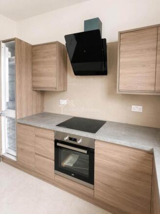 11 bed Flat for sale Image 6