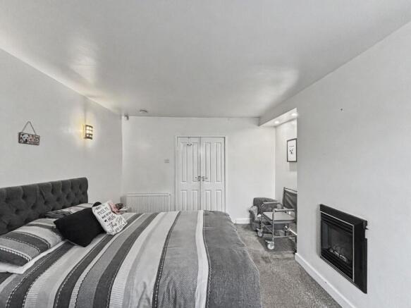 3 bed Semi-Detached for sale Image 5