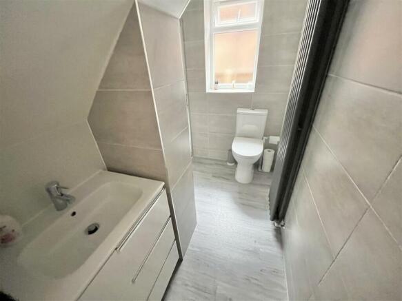 Shower Room Aspect 2.jpg
